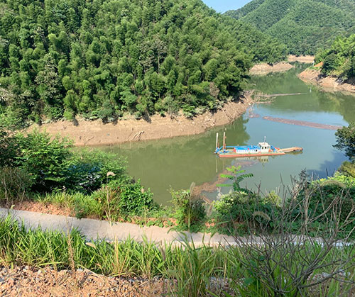 159a6cac699b98fc347ef404cdf46e572ad35620.jpg